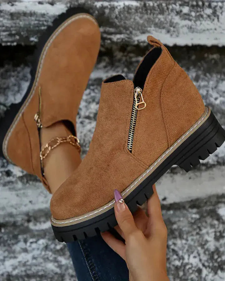 Bottines Chelsea en Daim – Élégance Automne-Hiver