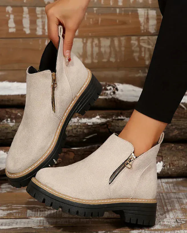 Bottines Chelsea en Daim – Élégance Automne-Hiver