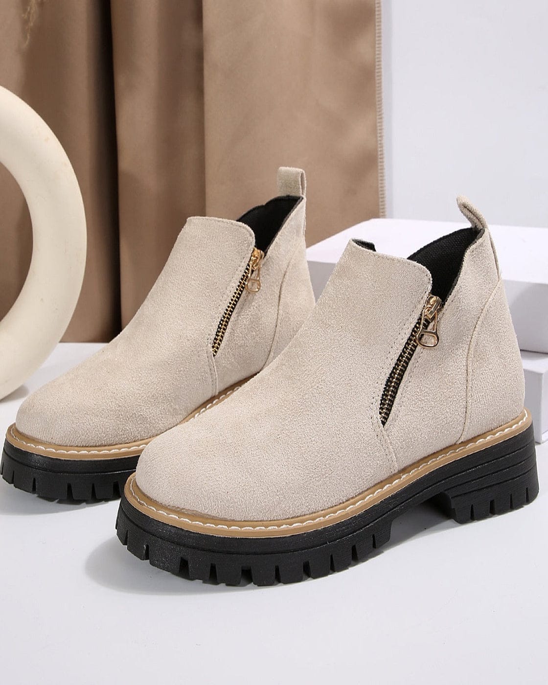 Bottines Chelsea en Daim – Élégance Automne-Hiver